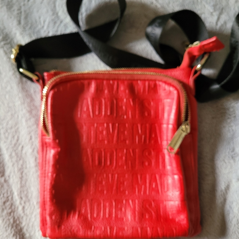 Red Steve Madden Crossbody Bag - Picture 5 of 11
